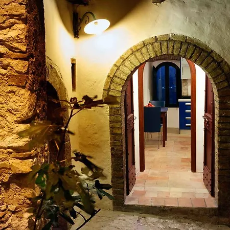 Relais Borgo Lizori *