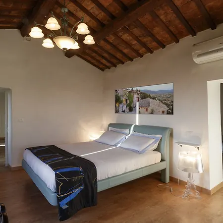 Borgo Lizori Campello sul Clitunno