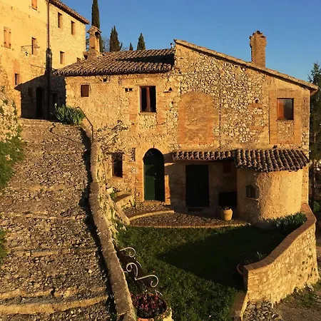 Borgo Lizori Campello sul Clitunno