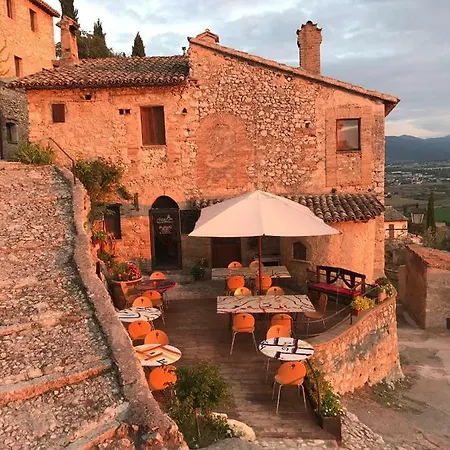 Relais Borgo Lizori Lägenhet Campello sul Clitunno